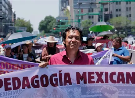 CNTE se deslinda de Marx Arriaga tras marcha del 15 de mayo