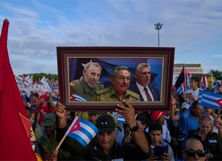 Cubanos reaccionan con rechazo a intervención de Estados Unidos Cubanos reaccionan con rechazo a intervención de Estados Unidos