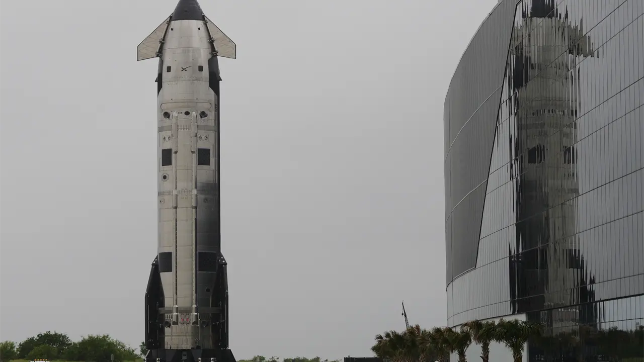 Elon Musk anuncia venta pública de acciones de SpaceX