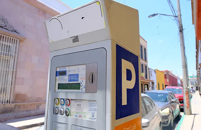 Alista el Ayto. modernización de parquímetros