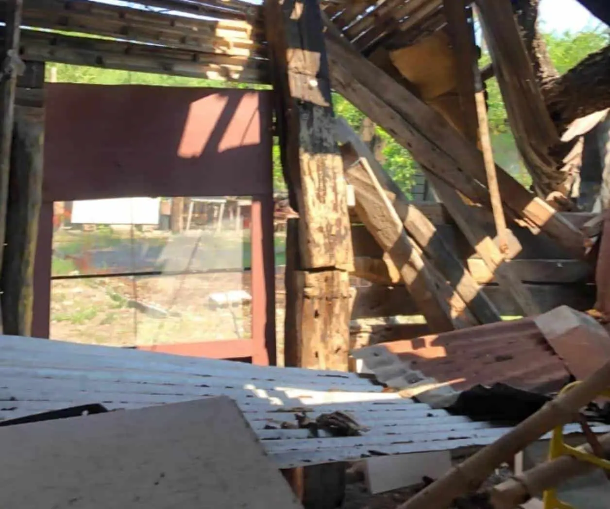 Tormenta destruye casa recién construida en Plan de Ayala