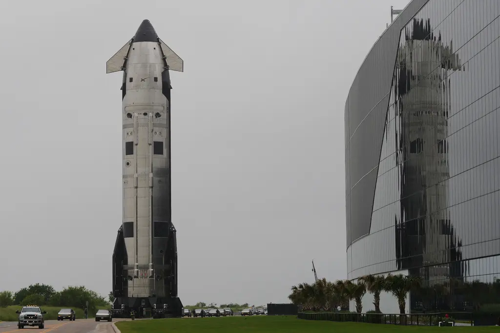 Elon Musk presenta plan de venta de acciones de SpaceX en Nueva York