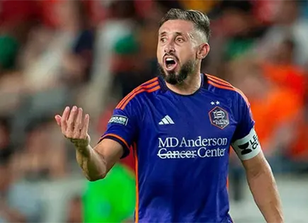 Héctor Herrera falla penal decisivo Héctor Herrera falla penal decisivo