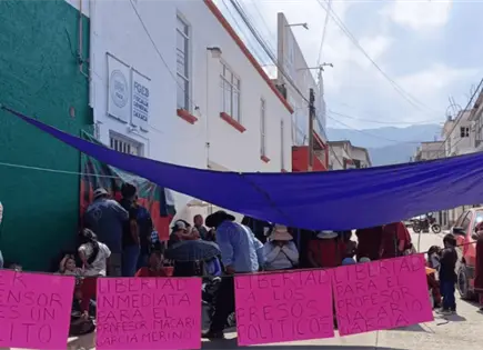 Pobladores triquis exigen liberación de Macario García en Oaxaca Pobladores triquis exigen liberación de Macario García en Oaxaca