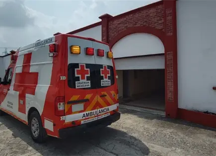 Rescatan a hombre inconsciente de motel en Valles Rescatan a hombre inconsciente de motel en Valles