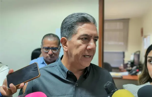 MC se queja de Morena: adelantan campa&ntilde;as, dice Gama