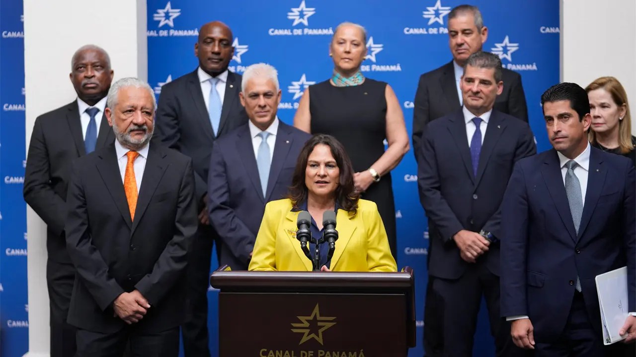 Ilya Espino de Marotta asume liderazgo del Canal de Panamá