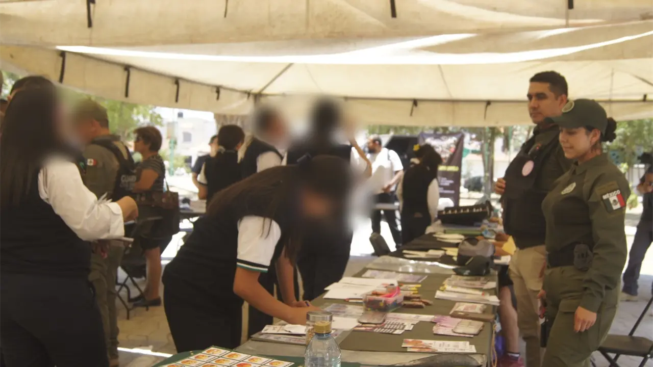 Llevan feria de seguridad a Soledad