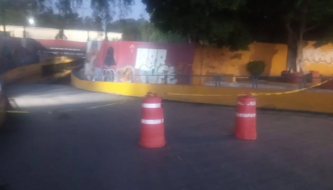 Siguen cierres viales por lluvias en la capital