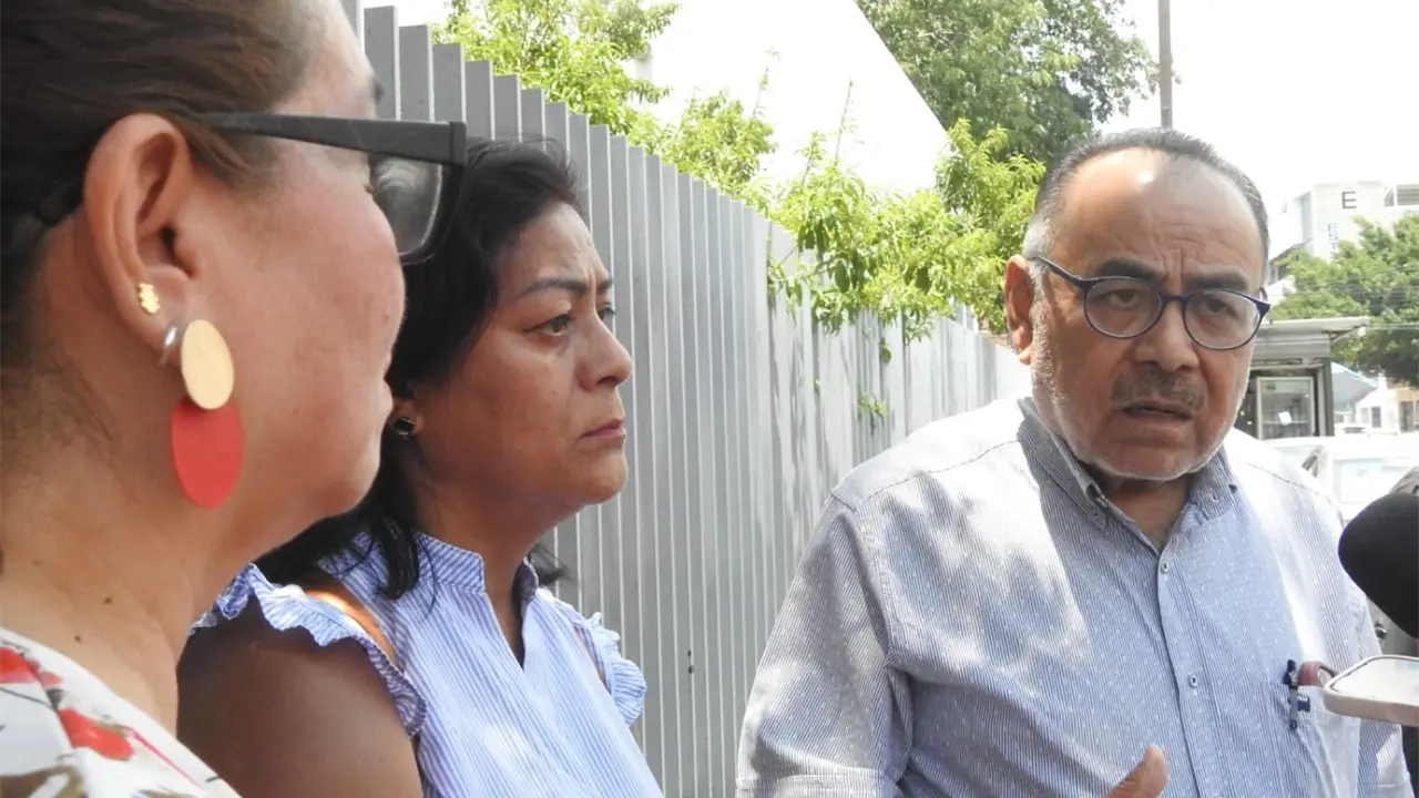 Trabajadora del IMSS denuncia despido injustificado