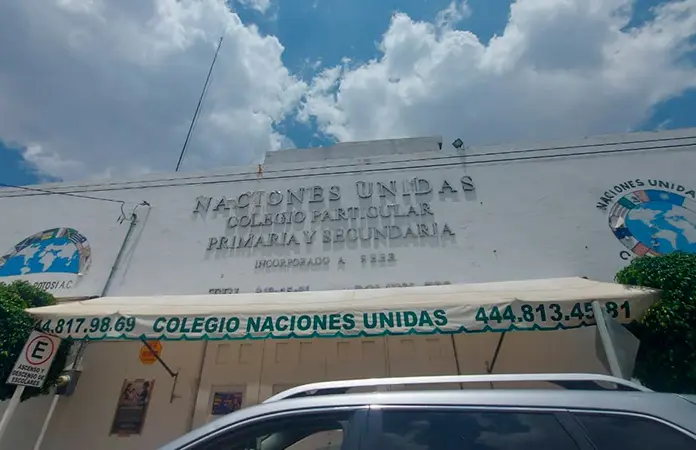 Por falta de pago, maestros suspenden las clases