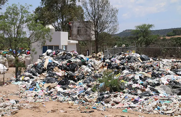 Tiradero clandestino se convierte en problema de salud