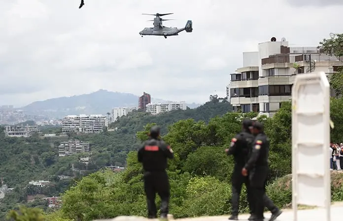Aeronaves de EU vuelan en Caracas Aeronaves de EU vuelan en Caracas