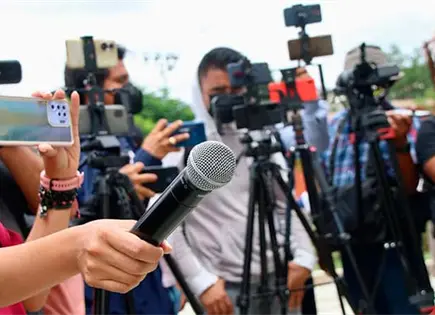 Serrano defiende regulación de IA y descarta censura a periodistas Serrano defiende regulación de IA y descarta censura a periodistas