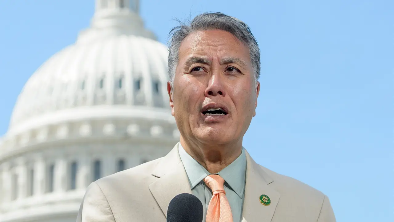 Mark Takano denuncia redadas migratorias en California