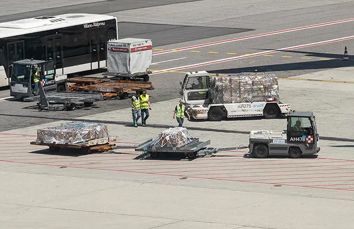 Repatrian restos de los cuatro buzos italianos