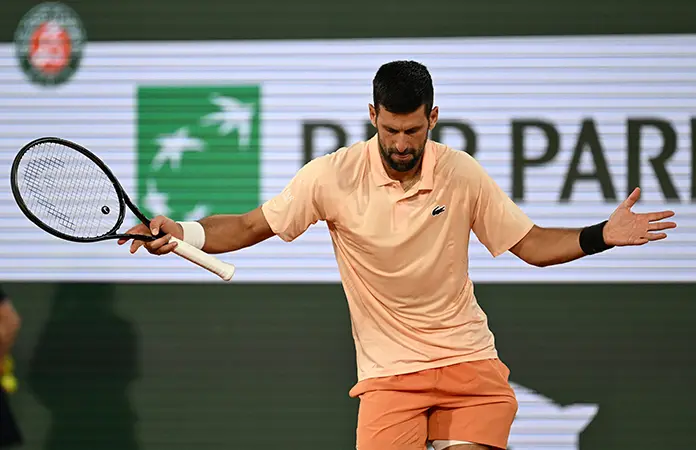 Djokovic remonta y vence a GiovannI