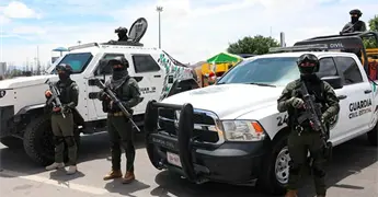 Atrapan a ocho "narcos" en distintas zonas