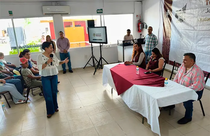 Beca a jóvenes por trabajo comunitario