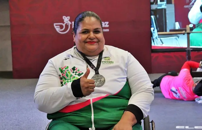 Conquista Coco Lira plata en Para Powerlifting