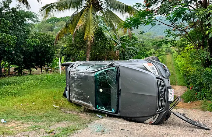 Empleados del RAN sufren aparatoso accidente