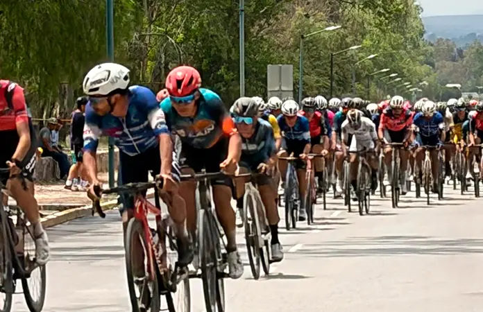 Exitosa carrera ciclista R. Ramos