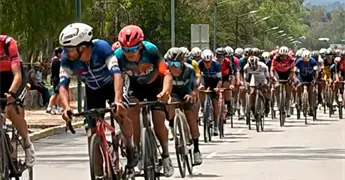 Exitosa carrera ciclista R. Ramos