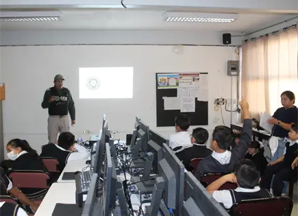 GCE alerta a estudiantes sobre riesgos digitales GCE alerta a estudiantes sobre riesgos digitales