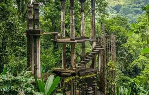 S&oacute;lo para mirar, la "Escalera al Cielo"