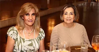 FESTEJAN A LAS MAM&Aacute;S EN LA LONJA