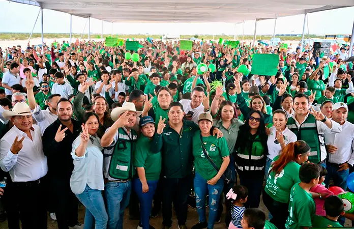Ricardo Gallardo C. apoya a Cedral con deporte, educación y movilidad
