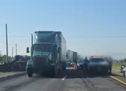 Entérate | Cierre parcial en la SLP-Querétaro por accidente Entérate | Cierre parcial en la SLP-Querétaro por accidente