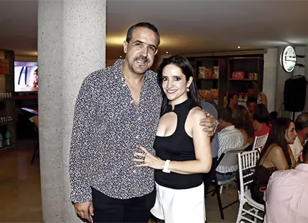 ¡QUÉ BIEN LA PASÓ EN SU CUMPLEAÑOS! ¡QUÉ BIEN LA PASÓ EN SU CUMPLEAÑOS!
