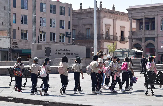 Sistema Educativo, el que más viola derechos humanos
