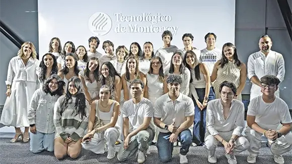 EXITOSO "WHITE DINNER" EN EL TEC DE MONTERREY CAMPUS SLP