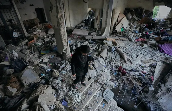 Israel bombardea Líbano