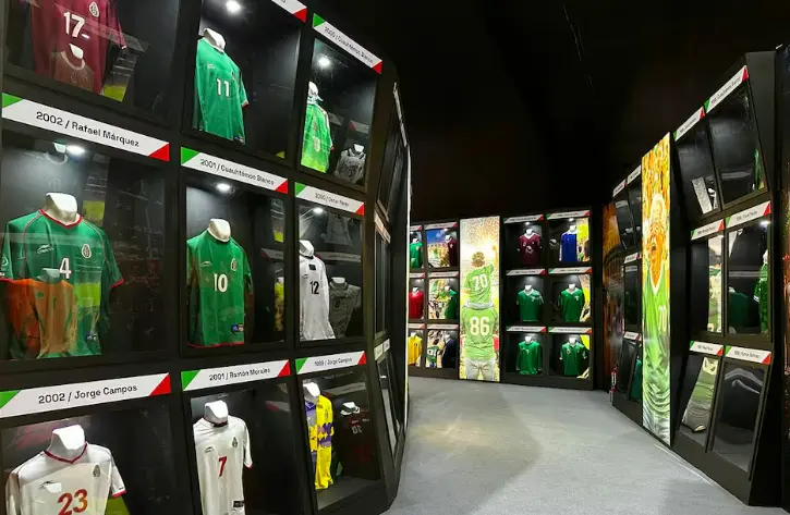 Buenavista se viste de Mundial con exposición de reliquias del futbol