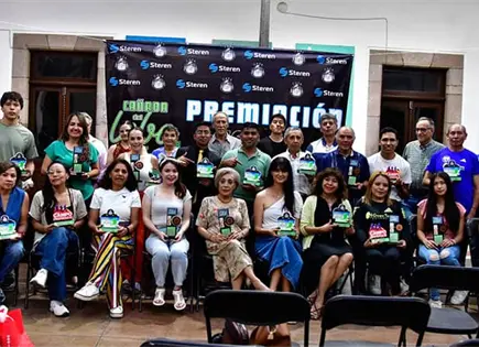 CAFA premia a ganadores de su carrera