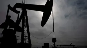 Petroprecios seguir&aacute;n altos, advierte el Banco Mundial