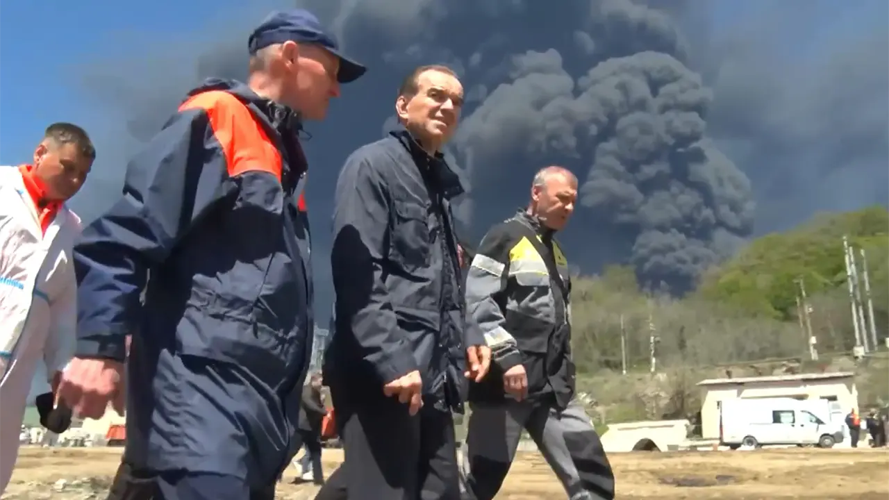 Ataques con drones ucranianos causan incendios en depósitos rusos
