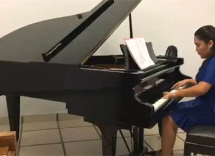 Recital de piano, con teatro lleno