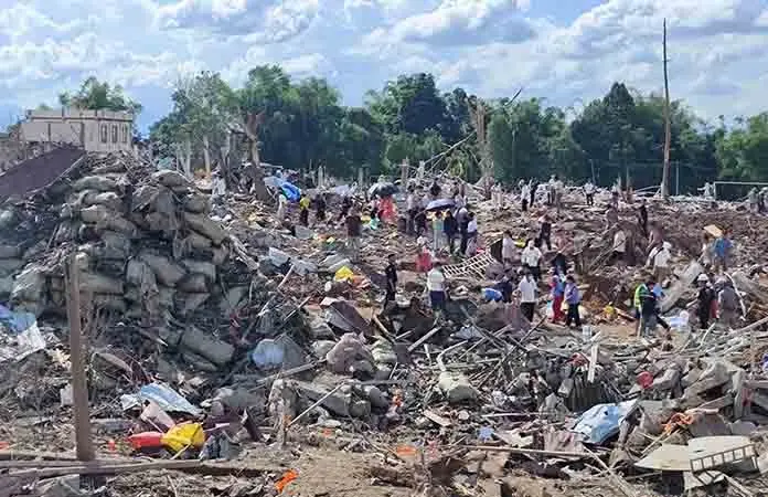 Explota edificio en Myanmar; hay 45 fallecidos