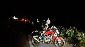 Motociclista resulta grave al ser arrollado