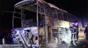 Se incendia autob&uacute;s en Turqu&iacute;a; hay 8 muertos
