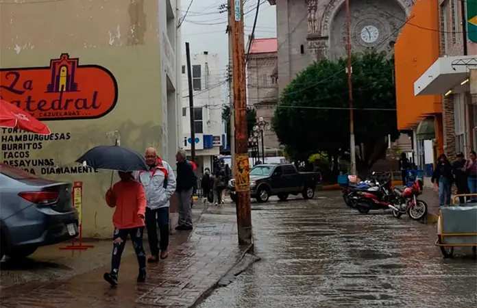 Vuelven apagones por recientes lluvias