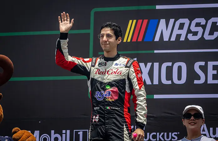 Alex de Alba va por la victoria