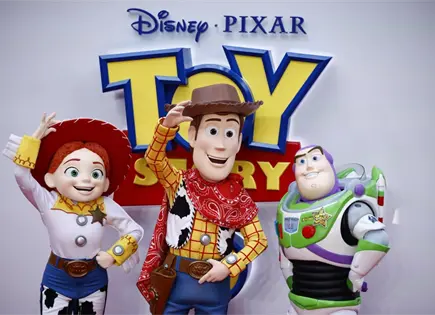 Bizarrap se suma al doblaje de Toy Story 5 junto a Bad Bunny Bizarrap se suma al doblaje de Toy Story 5 junto a Bad Bunny