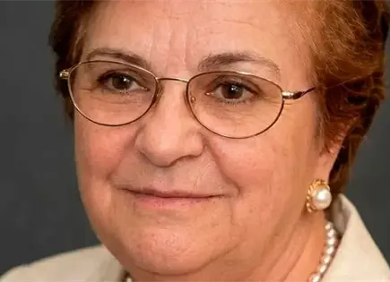 HOMENAJE A DO&Ntilde;A ROSITA GARC&Iacute;A DE VALLADARES