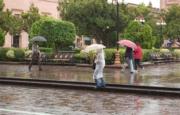 Prevén lluvias fuertes este viernes en SLP Prevén lluvias fuertes este viernes en SLP