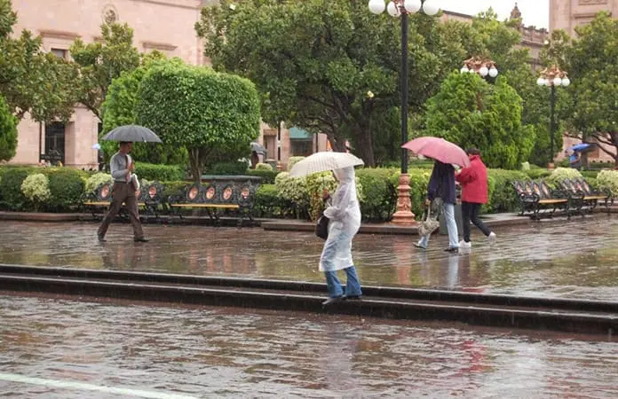 Prev&eacute;n lluvias fuertes este viernes en SLP